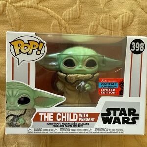 Funko Pop Star Wars The Child with Pendant NYCC Exclusive EXCELLENT CONDITION